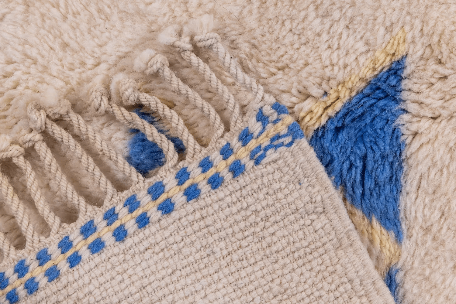 The Symbols by Fatima Rug – A Masterpiece of Craftsmanship, showcasing intricate patterns and craftsmanship.